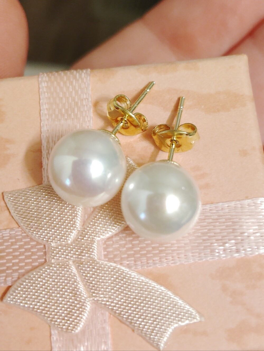 14k Gold Perfect Round 10mm South Sea Iridescent White Fine Pearl Stud Earrings